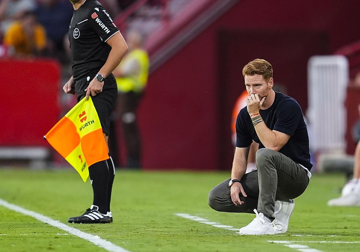 Abascal, de rodillas.