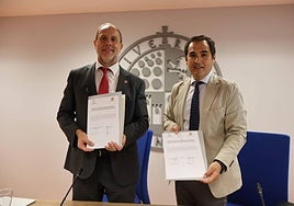 El rector de la UJA, Nicolás Ruiz, y el consejero de Justicia, José Antonio Nieto.