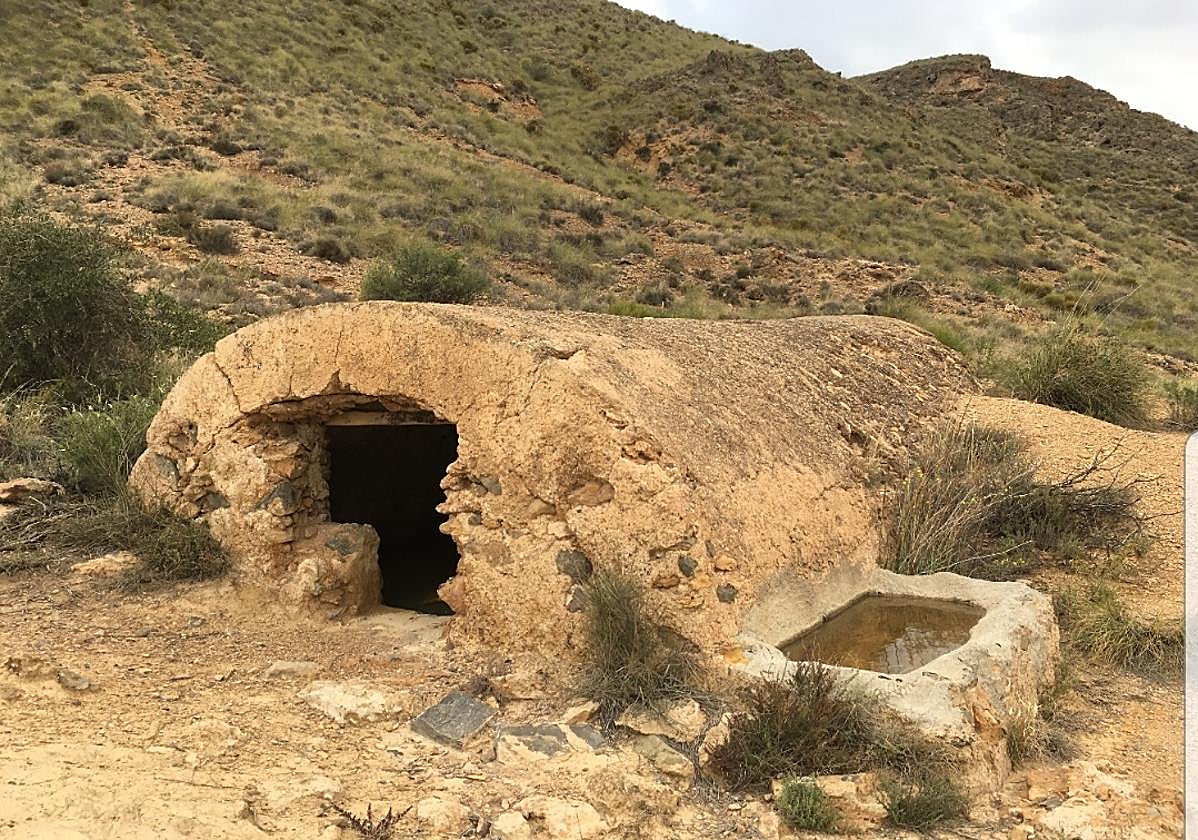 Uno de los aljibes de la sierra de Huércal de Almería.