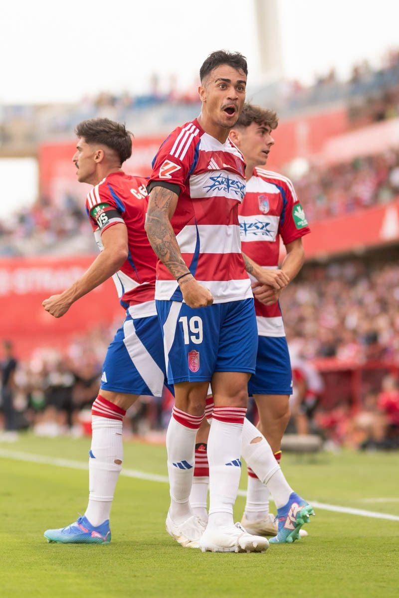 Las mejores imágenes del Granada CF - Deportivo de la Coruña