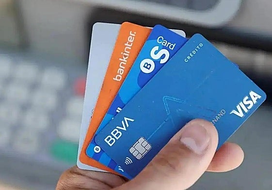 Alarma por una estafa con las tarjetas de crédito de la que alerta la Guardia Civil.