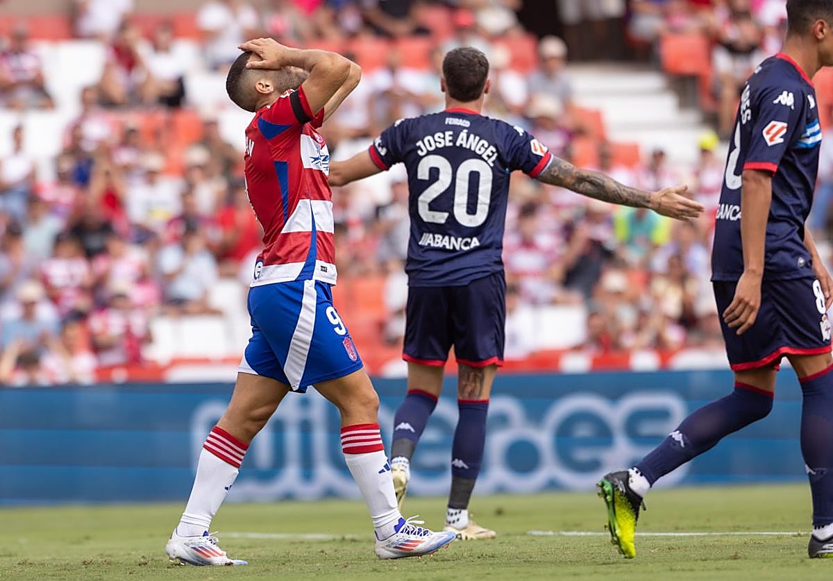 Las mejores imágenes del Granada CF - Deportivo de la Coruña