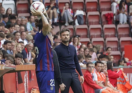 El Eldense es un equipo que saca rendimiento al balón parado.