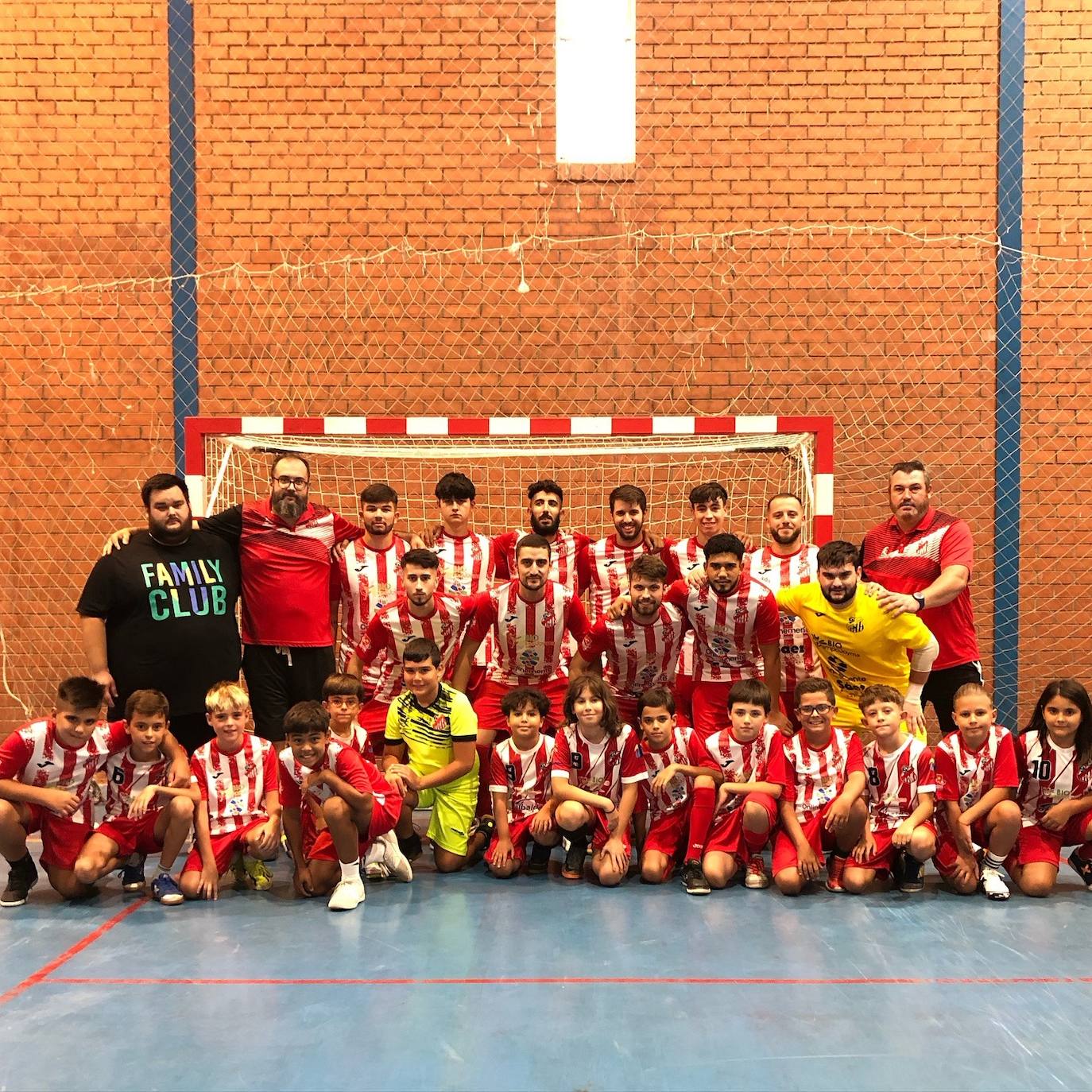 Los canteranos apoyaron al primer equipo en un importante partido