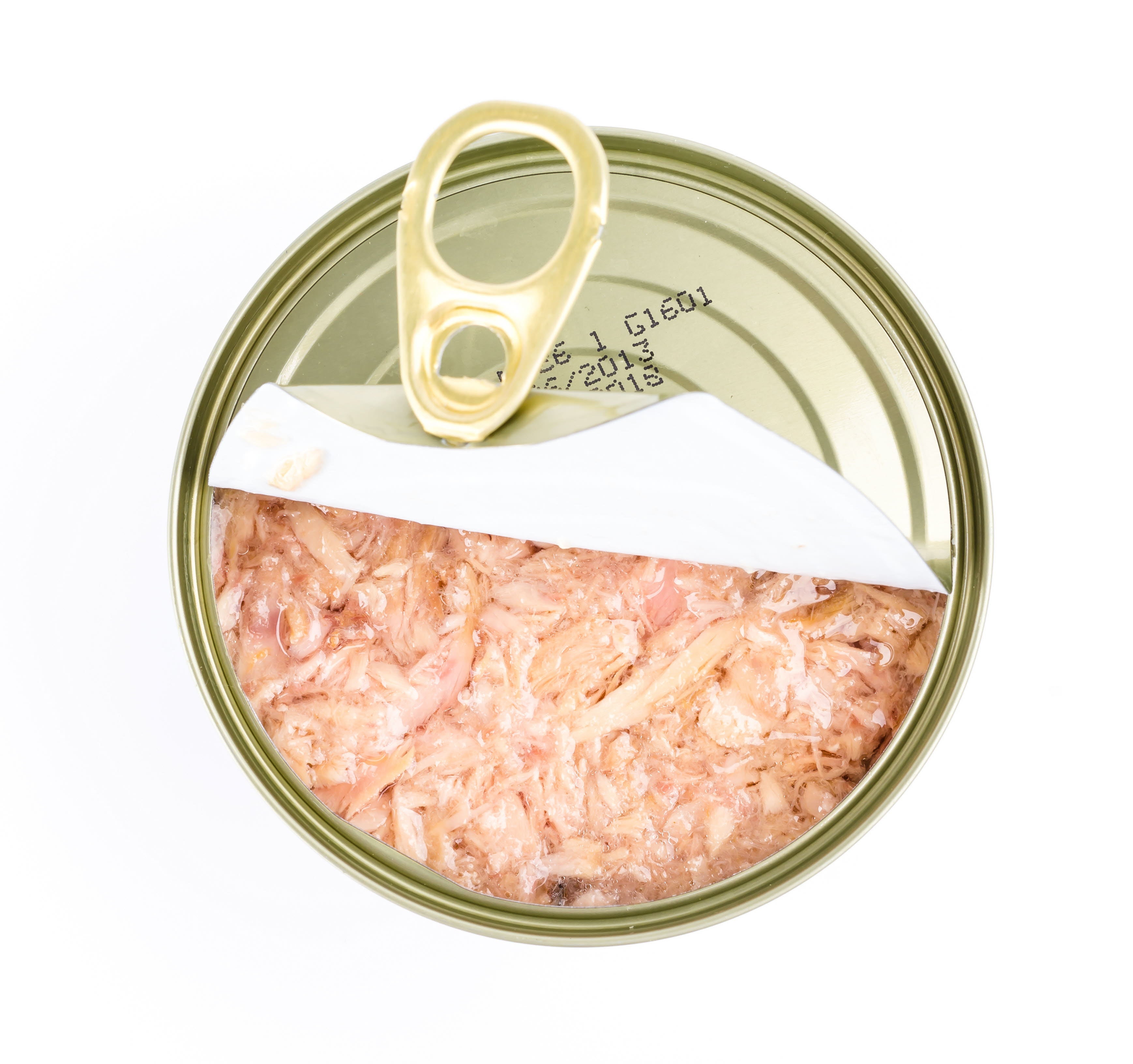 Los supermercados cuentan con tres marcas de atún de baja calidad, según la OCU.