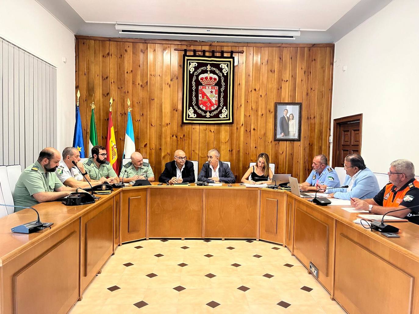 Junta local de seguridad en Mengíbar.