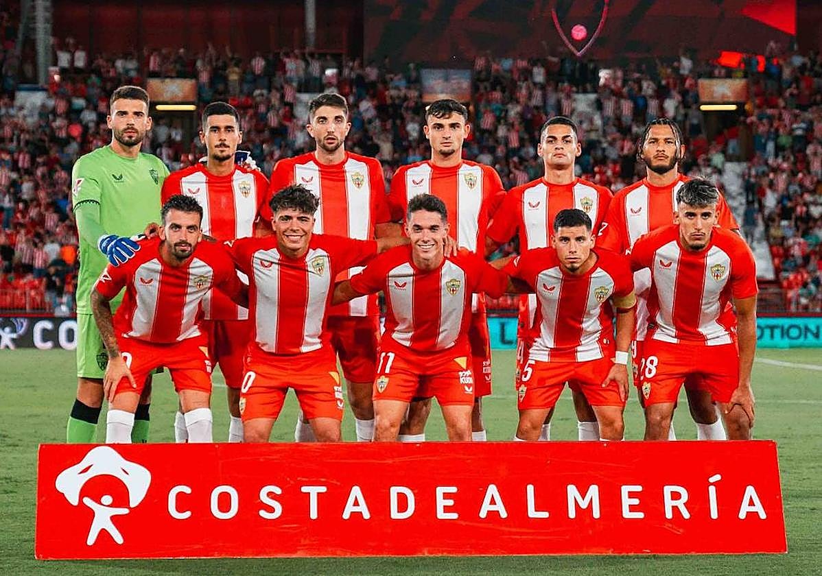 Once titular del Almería contra el Castellón.