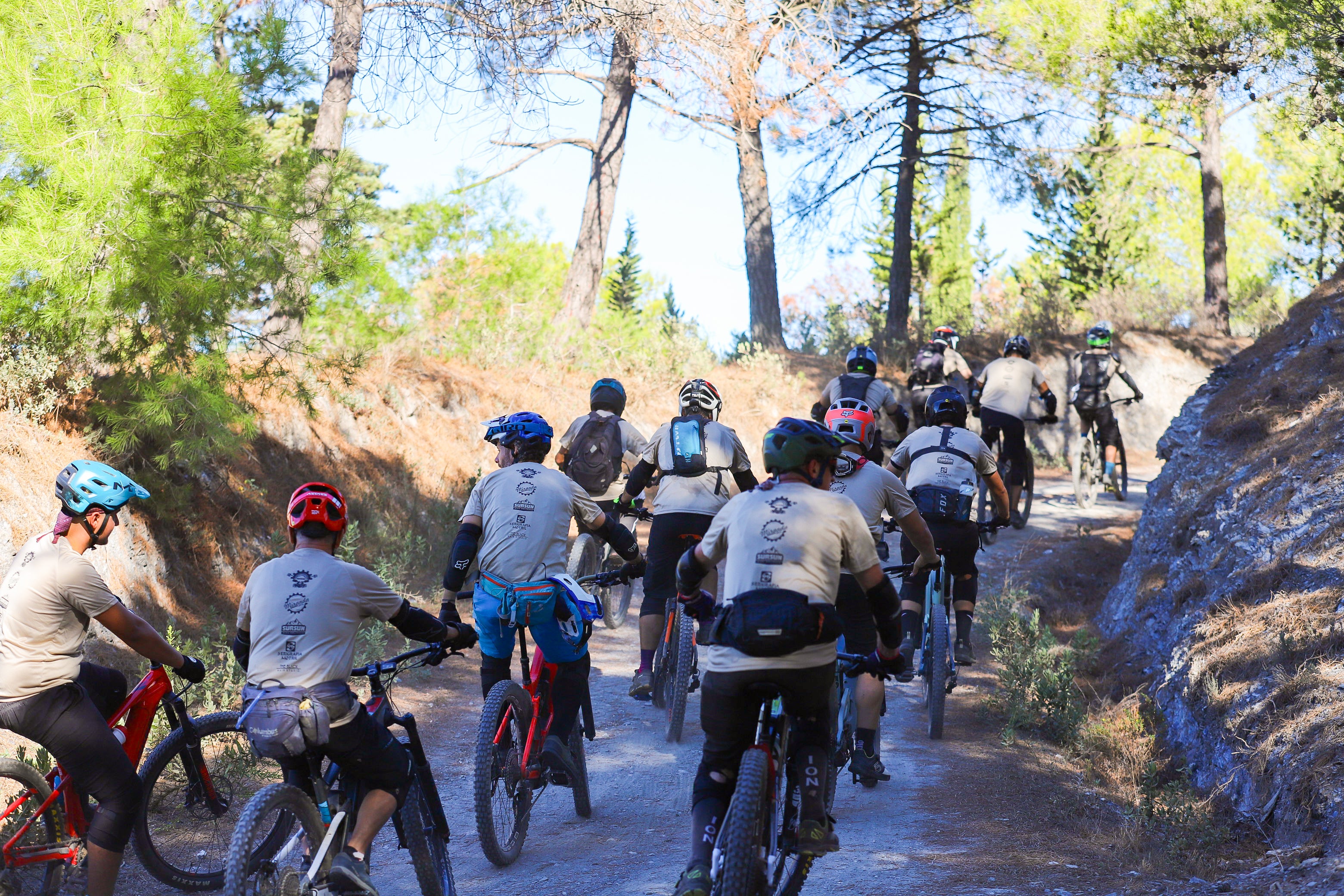 Motril impulsa el turismo deportivo con la señalización de circuitos btt de montaña | ideal