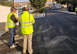 Visita del diputado de Infraestructuras Municipales José Luis Agea y el alcalde de Huesa ángel Padilla a la carretera JA-7202