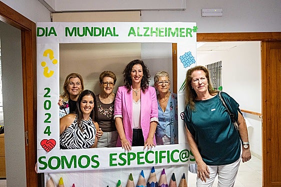 El Centro de Día José Bueno cuida a 66 personas con alzheimer y a sus familiares para «mantener su dignidad como persona»