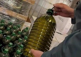 La marca de aceite de oliva que pocos conocen y se vende a 3 euros el litro.