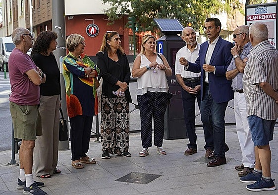 Visita del grupo municipal socialista al distrito Ronda