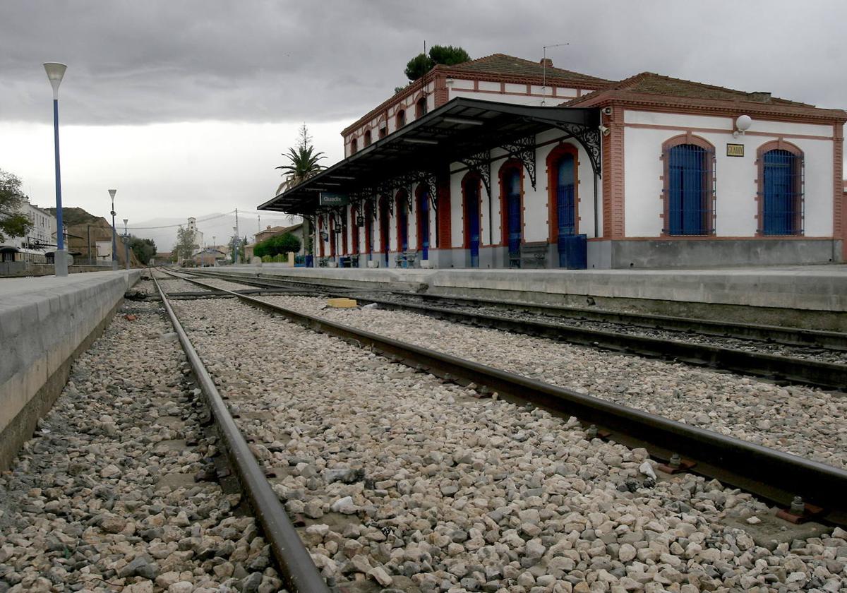 Un tramo de la antigua línea a Guadix.