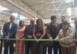 Corte de cinta durante la inauguración de Ibercaza 2024.