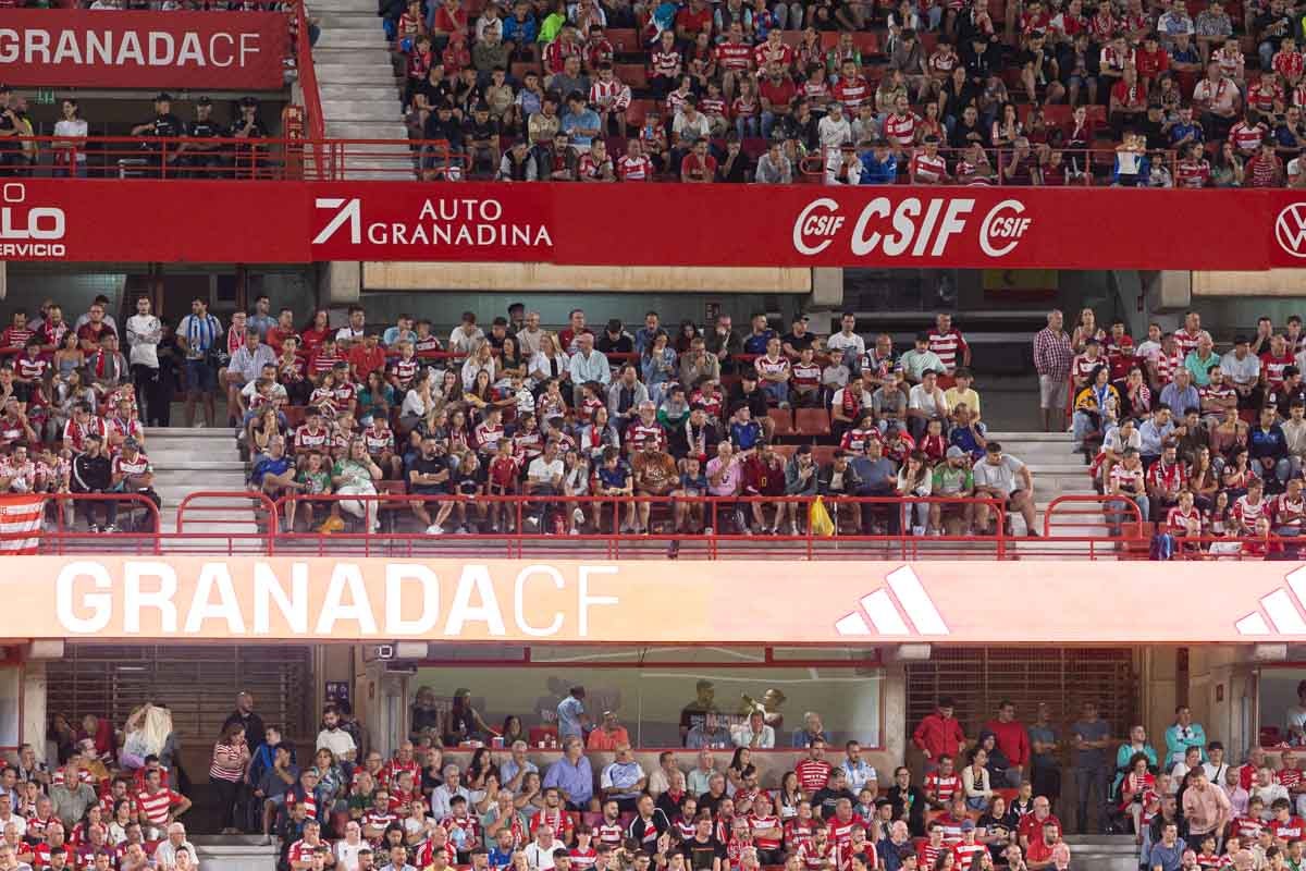 Encuéntrate en Los Cármenes en el derbi entre Granada y Málaga