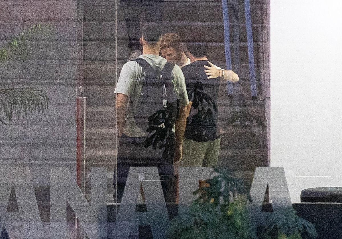 Guille Abascal se despide del personal del club en la Ciudad Deportiva.