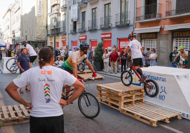 Exhibición de bicicletas.