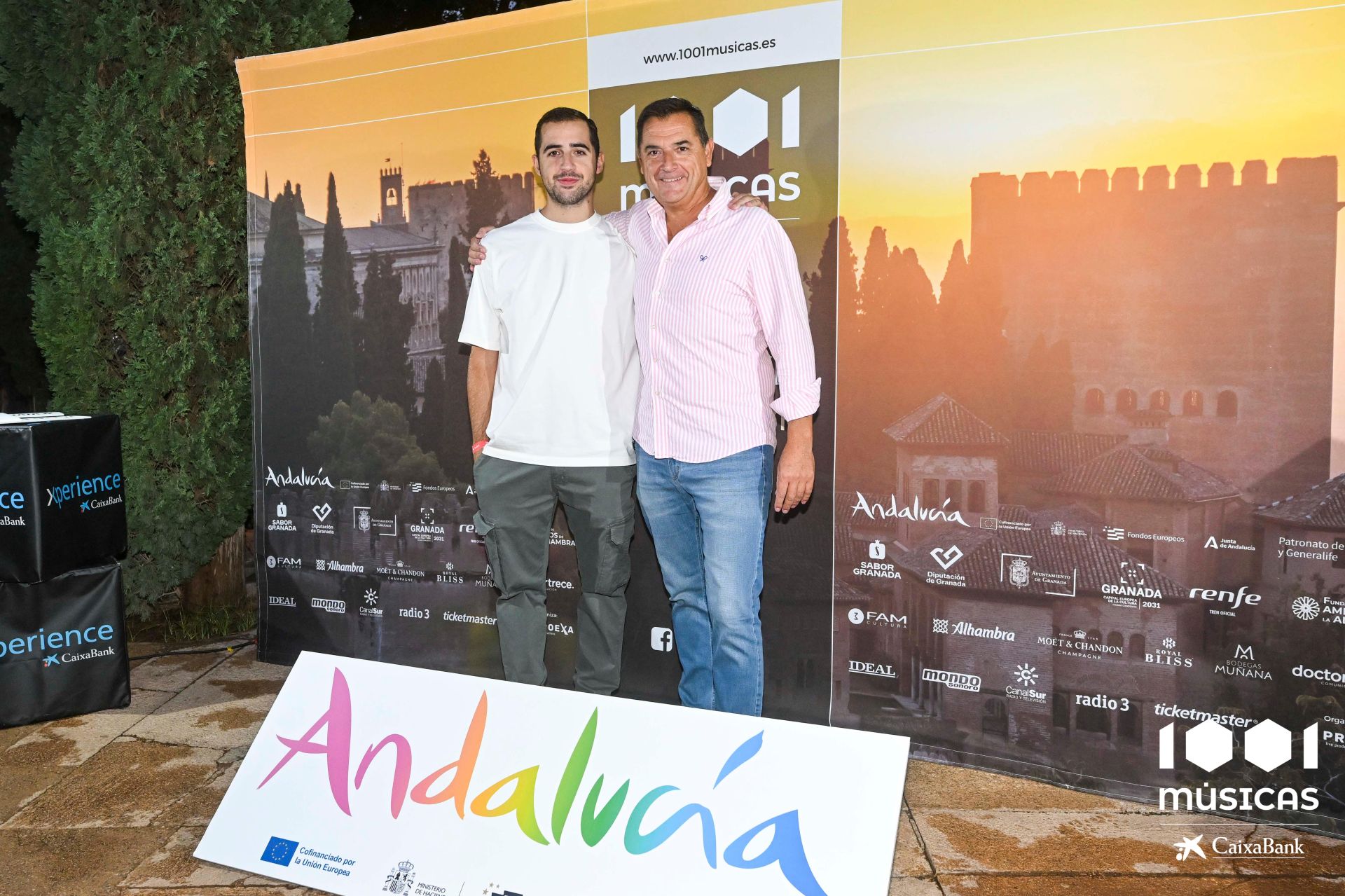 Las mejores imágenes del concierto de María José Llergó en el Generalife