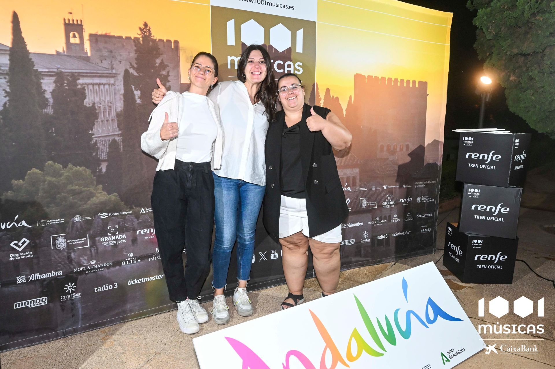 Las mejores imágenes del concierto de María José Llergó en el Generalife