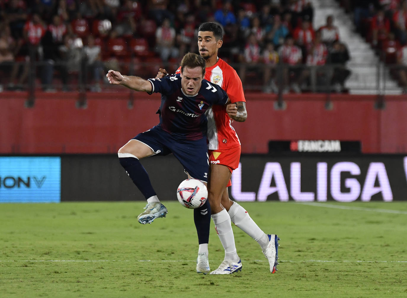 El Almería &#039;resucita&#039; y casi le da la vuelta al marcador