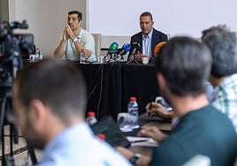 Un instante del desayuno informativo del Covirán Granada en el Hotel Luna.