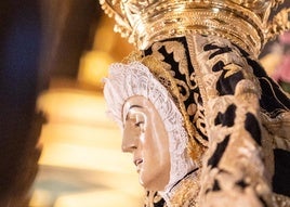 Primer plano de la Virgen, tras su restauración.