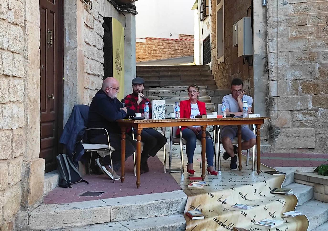 David Uclés durante la presentación de su libro en Sorihuela del Guadalimar.