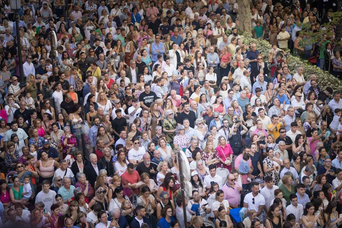 Las mejores imágenes de la procesión de las Virgen de las Angustias