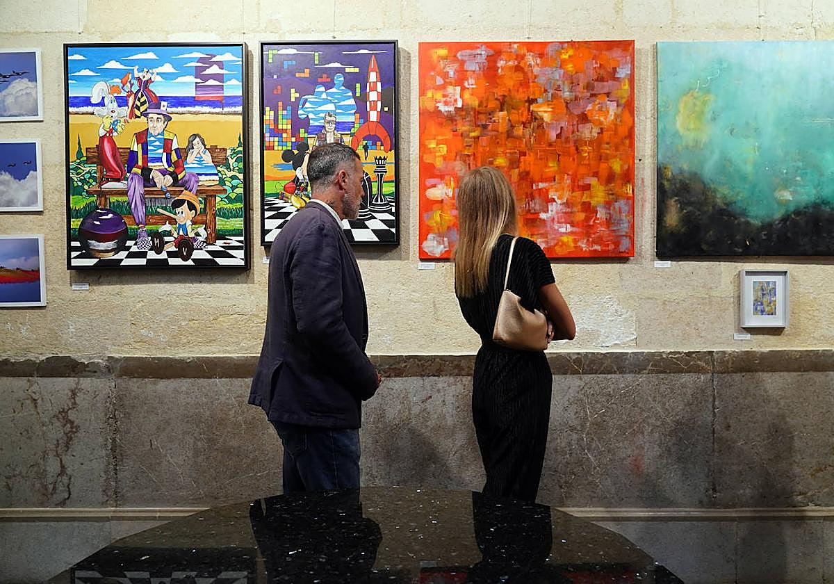 La Abogacía granadina organiza una subasta benéfica de pintura y fotografía para abrir los actos en honor a su patrona