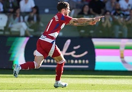 Giorgi Tsitaishvili celebra su gol en Burgos.