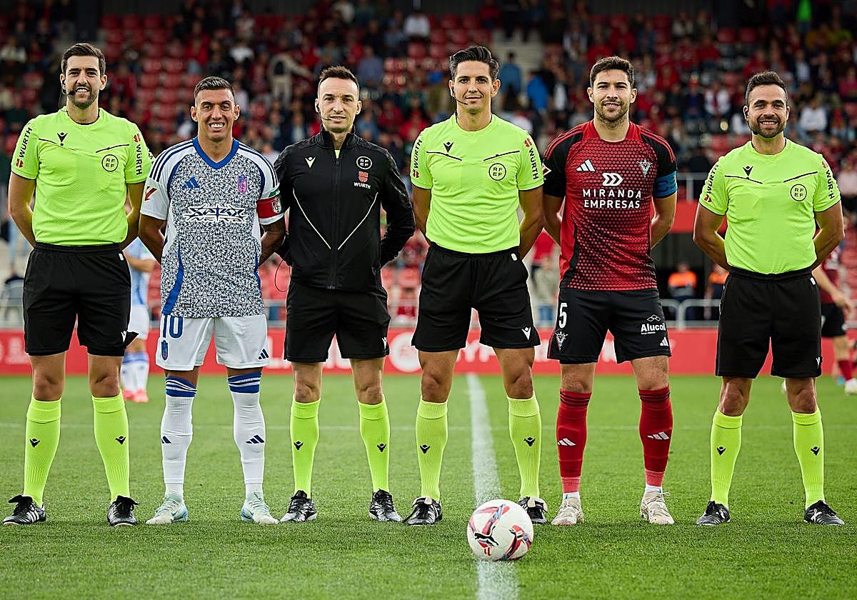 Myrto Uzuni repitió como capitán en Anduva.