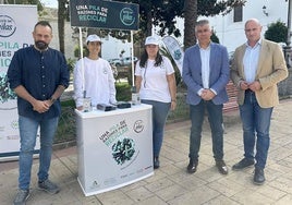 Presentación en Martos de la campaña provincial 'Una pila de razones para reciclar'.