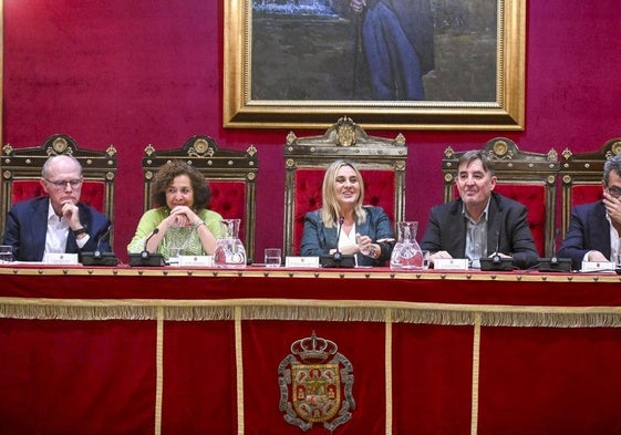 Marifrán Carazo en la asamblea por la Capitalidad Cultural.