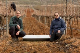 El equipo, liderado por Jesús Fernández Gálvez y Joseph Pollacco (MWLR, Nueva Zelanda) ha desarrollado un modelo que divide con precisión el flujo de agua entre los macroporos y la matriz del suelo.