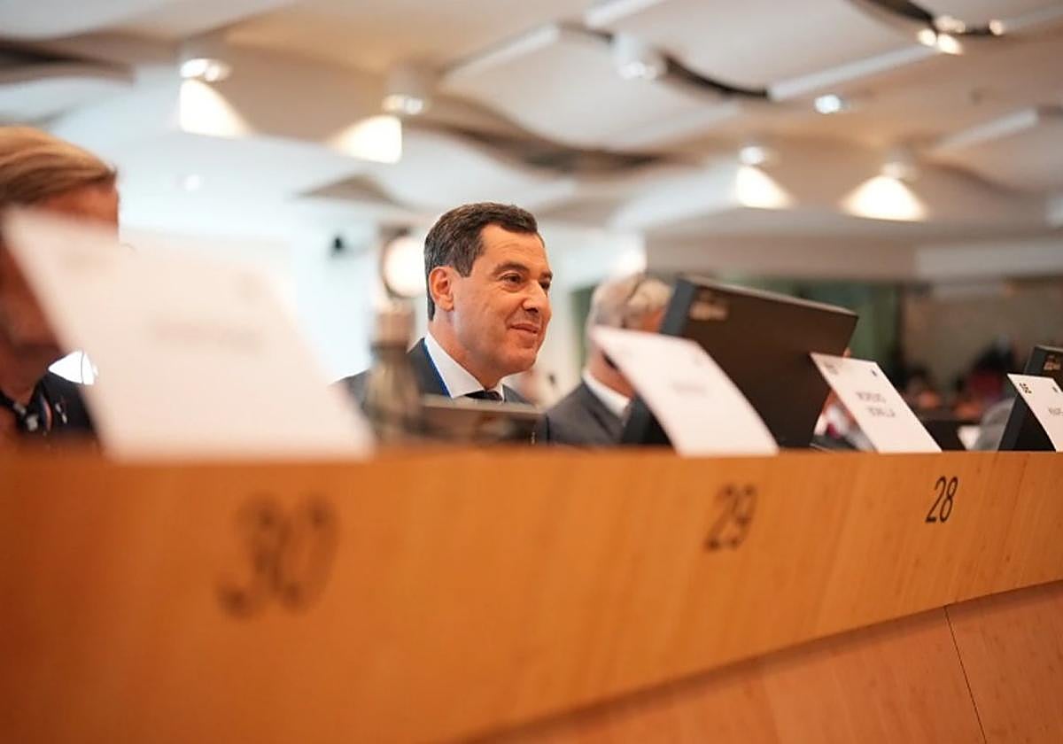 Juanma Moreno, durante su intervención ante el grupo del PPE en el Comité de las Regiones.