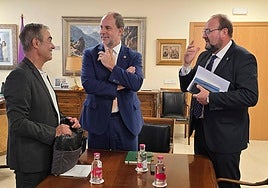 El director del PGOM, el rector de la UJA y el vicerrector de Universidad Sostenible.