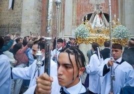 La Virgen delRosario, frente a Santo Domingo.