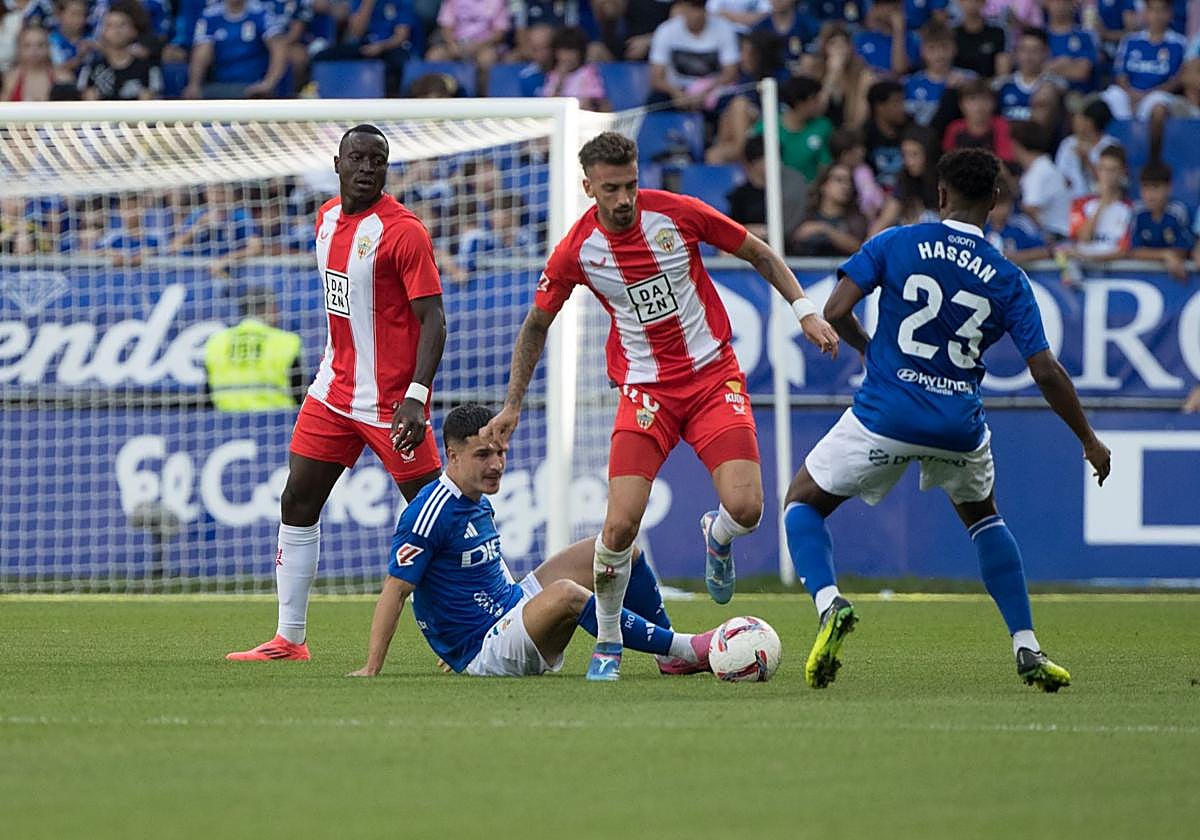 Centelles encara a Hassan.