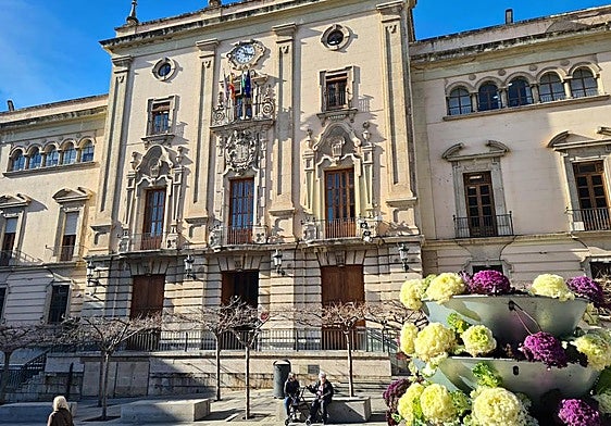 Ayuntamiento de Jaén, en la plaza de Santa María.