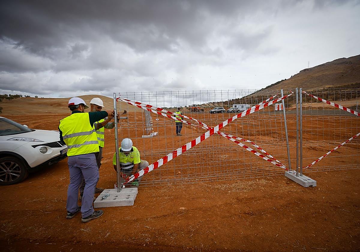 Obras en la zona de la variante de Loja.