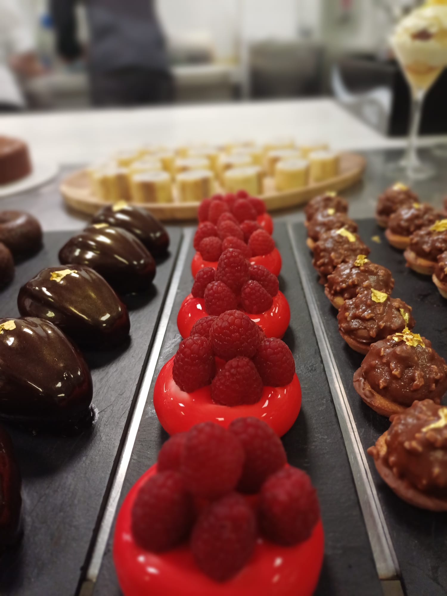 Imagen secundaria 2 - Uno de los mejores maestros chocolateros del mundo imparte una &#039;masterclass&#039; en Almería