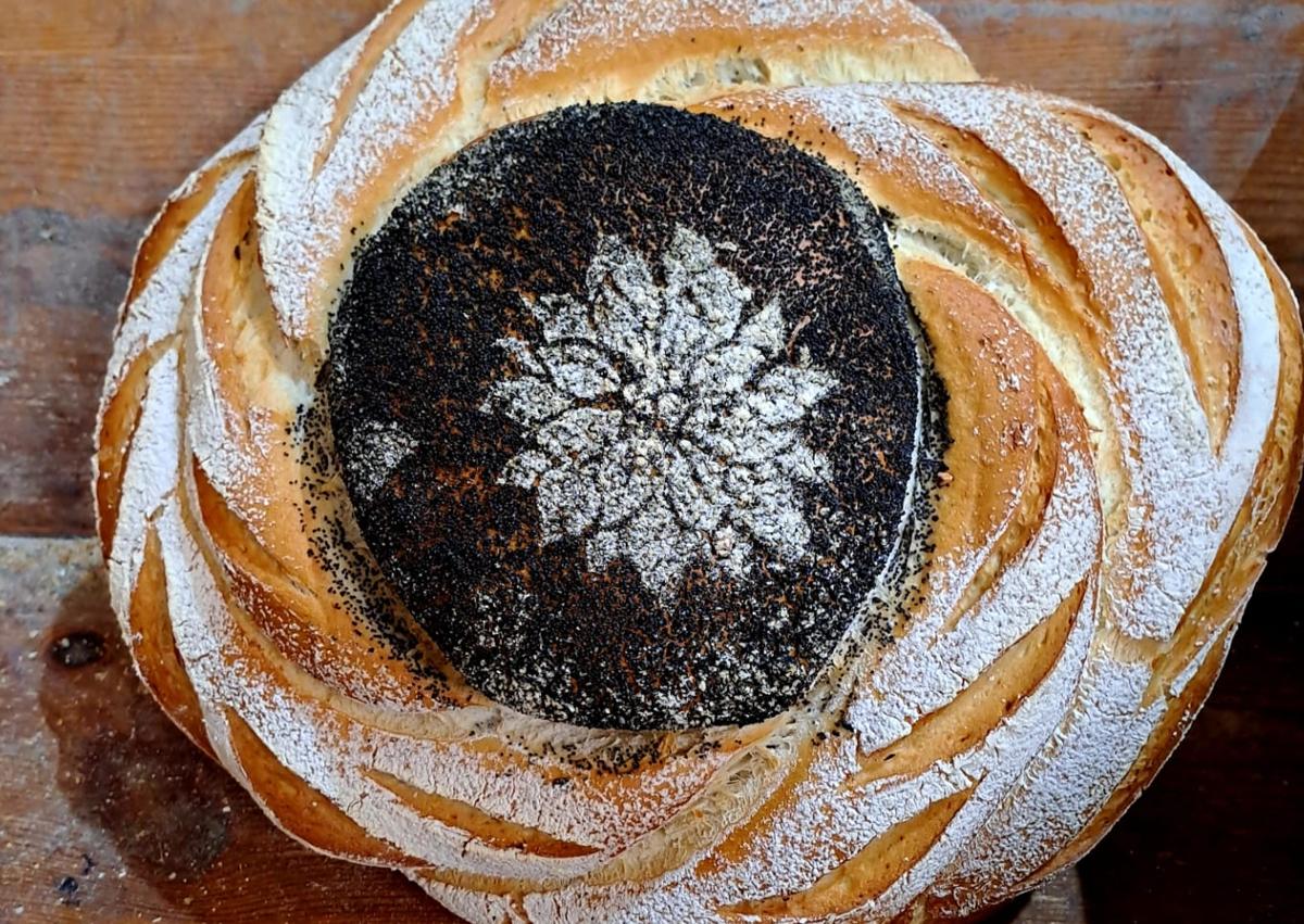 Imagen secundaria 1 - Premian a una panadería de Granada con una Estrella por su «pan de antaño»