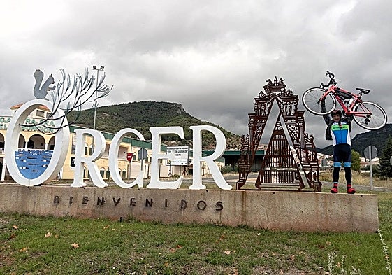 Gregorio a su llegada a Orcera.