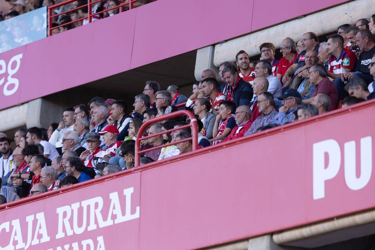 Encuéntrate en Los Cármenes en el Granada-Tenerife