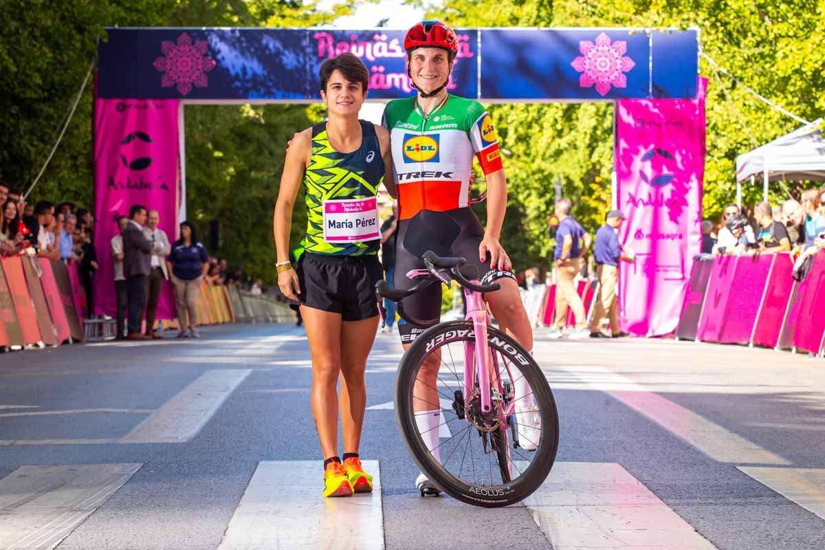 La prueba ciclista Reinas de la Alhambra, en imágenes