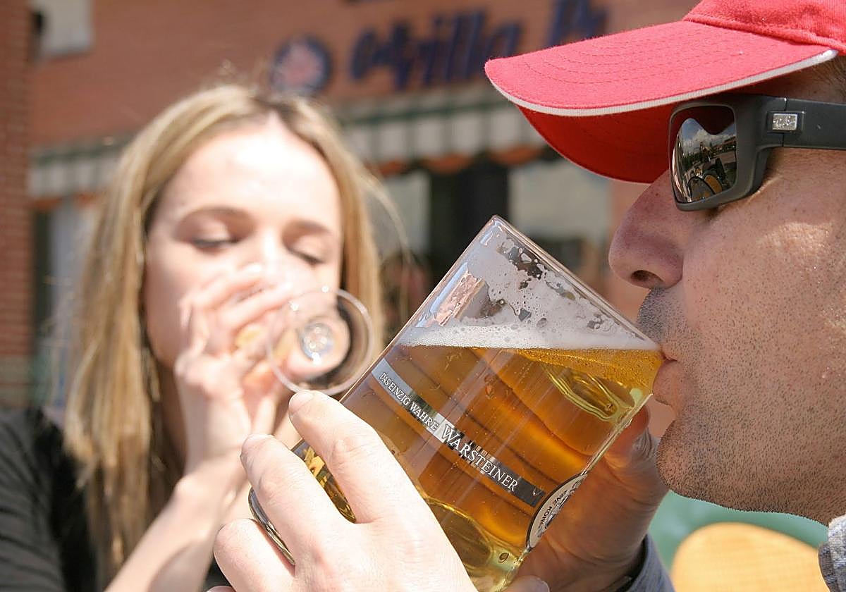El aviso de un neurólogo sobre la edad a la que hay que dejar de beber cerveza