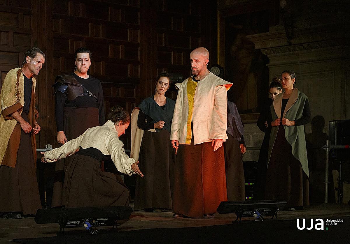 Momento de la representación de 'El maestrazgo del Tusón