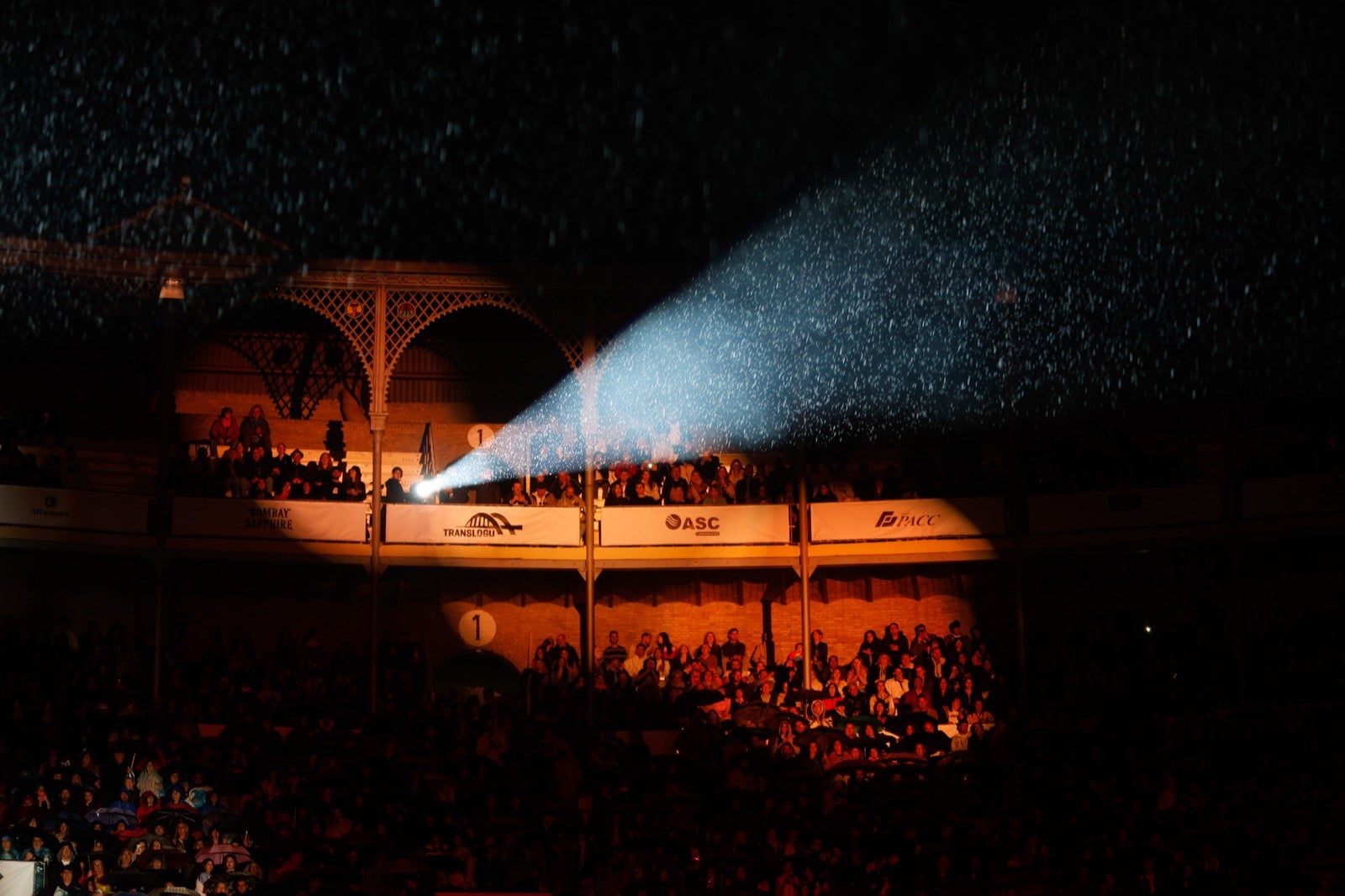 El concierto de El Barrio en Granada, en imágenes