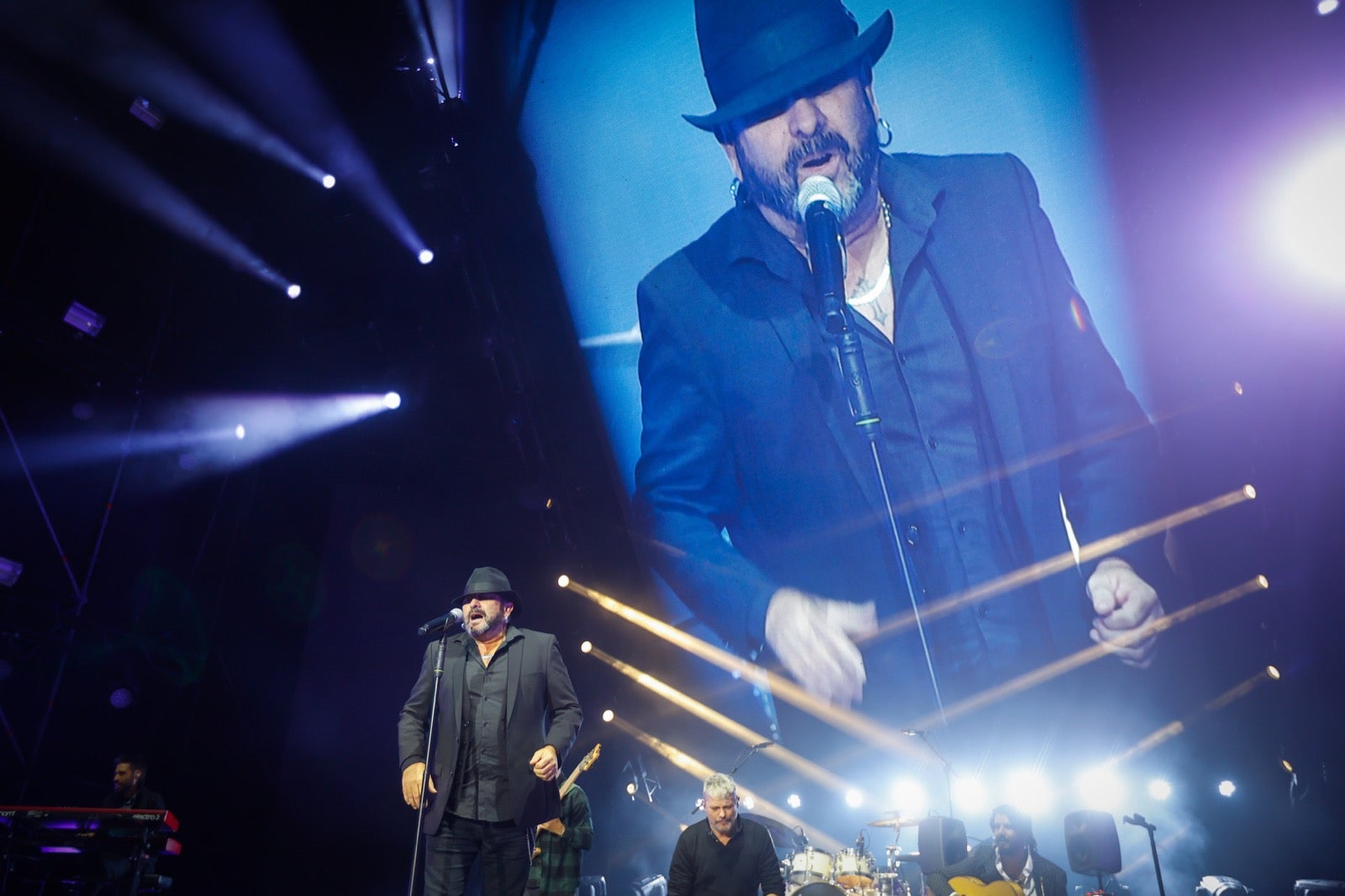 El concierto de El Barrio en Granada, en imágenes