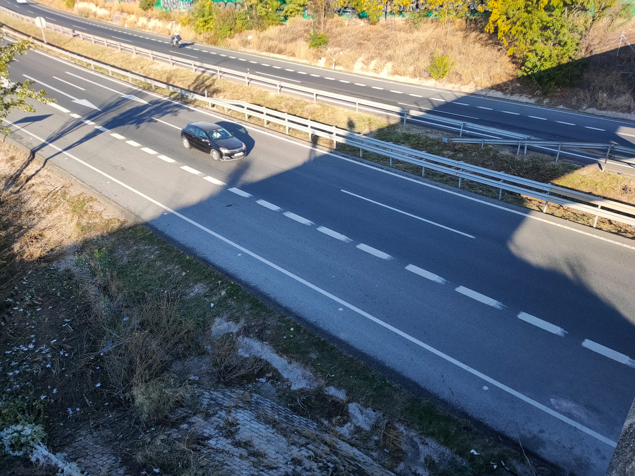 El lugar del accidente mortal de la A-92 en Moraleda de Zafayona